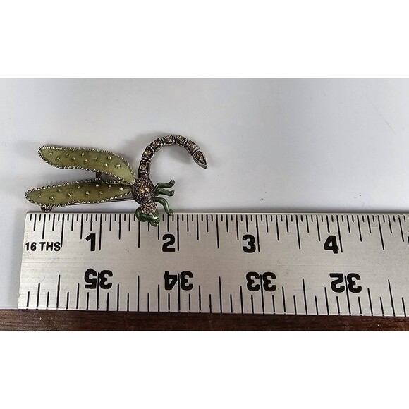 Vintage Dragonfly Brooch Green Enamel Wings & Amber Rhinestones Nature Jewelry - Picture 4 of 4
